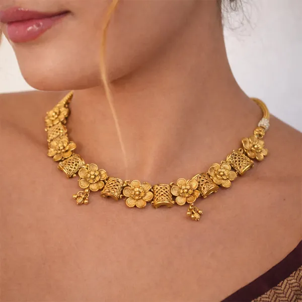 Flower_Antique_Necklace_Default_Title