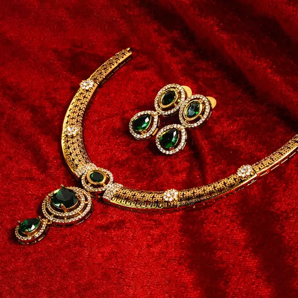 Noor_Green_Charm_Necklace_Set_Default_Title