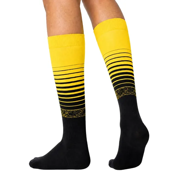 Athletic_Knee_Length_Sports_Socks