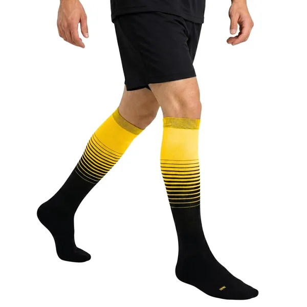Athletic_Knee_Length_Sports_Socks