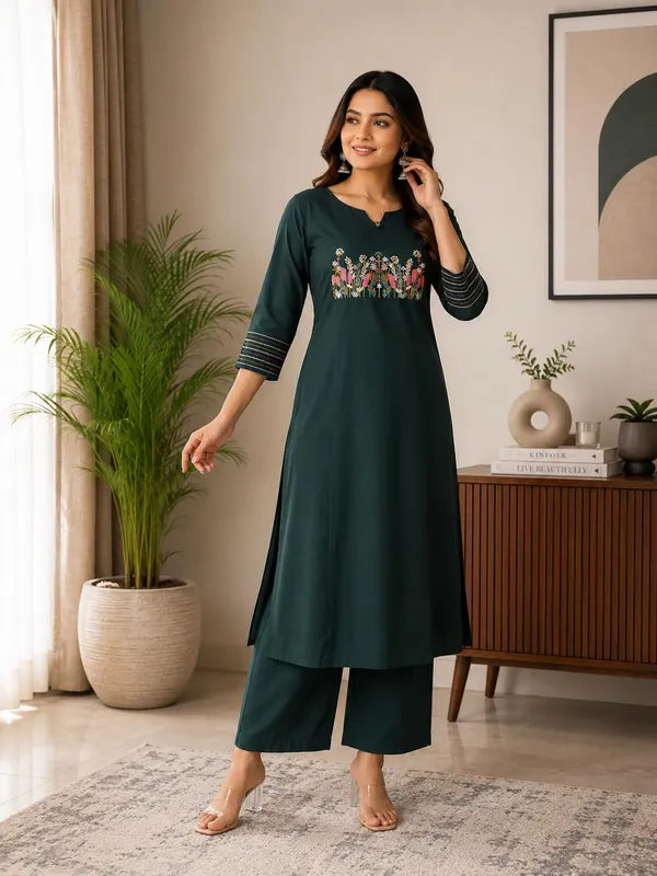 Women_S_Cotton_Embroidered_Kurti_With_Pant_Set