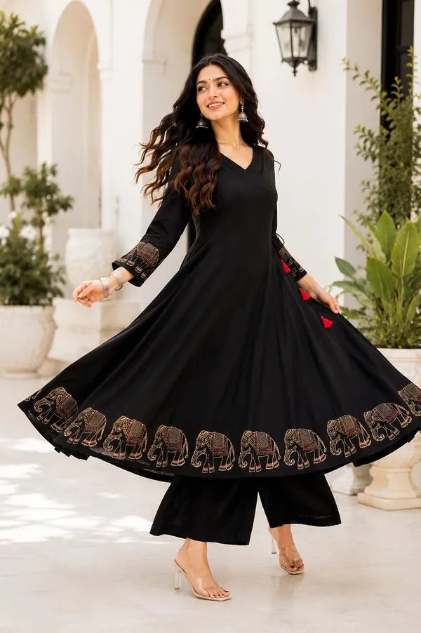 Women_S_Rayon_Embroidered_Kurti_With_Pant_Set