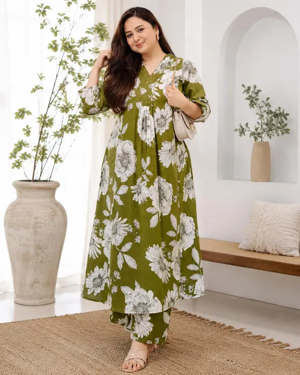 Women_S_Cotton_Kurti_With_Pant_Set