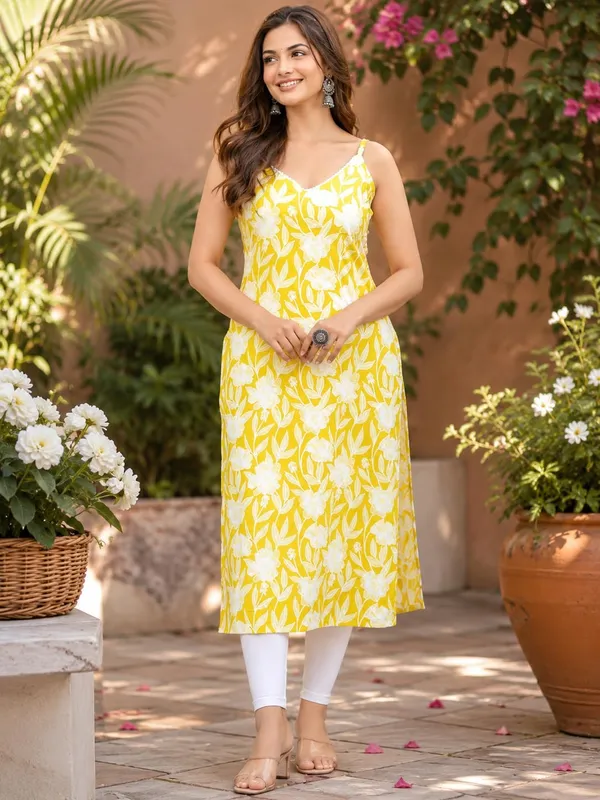 Women_S_Rayon_Kurti_Set
