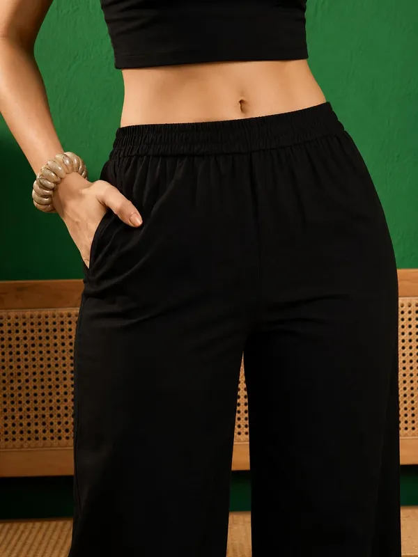 Women_S_Rayon_Embroidery_Kurti_Pant_Set