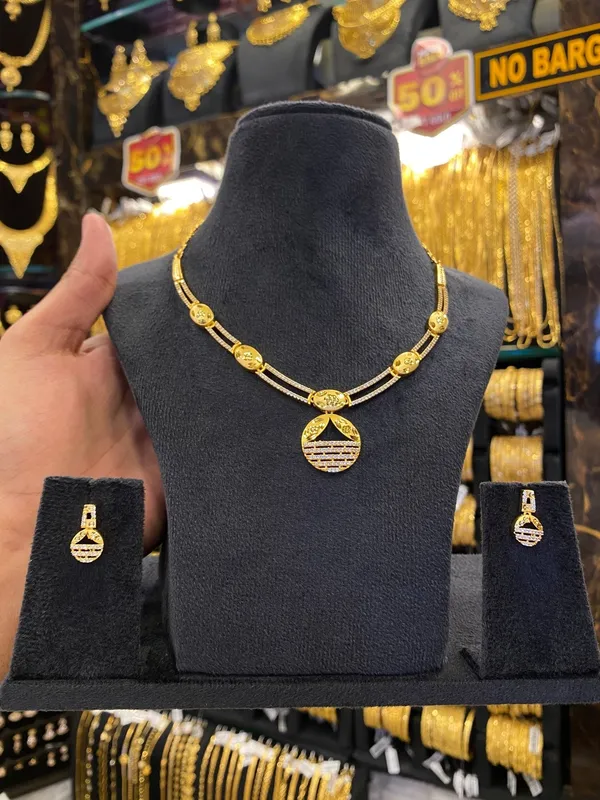 Statement_Neck_Set_Cz_Stone_Gold_Plated