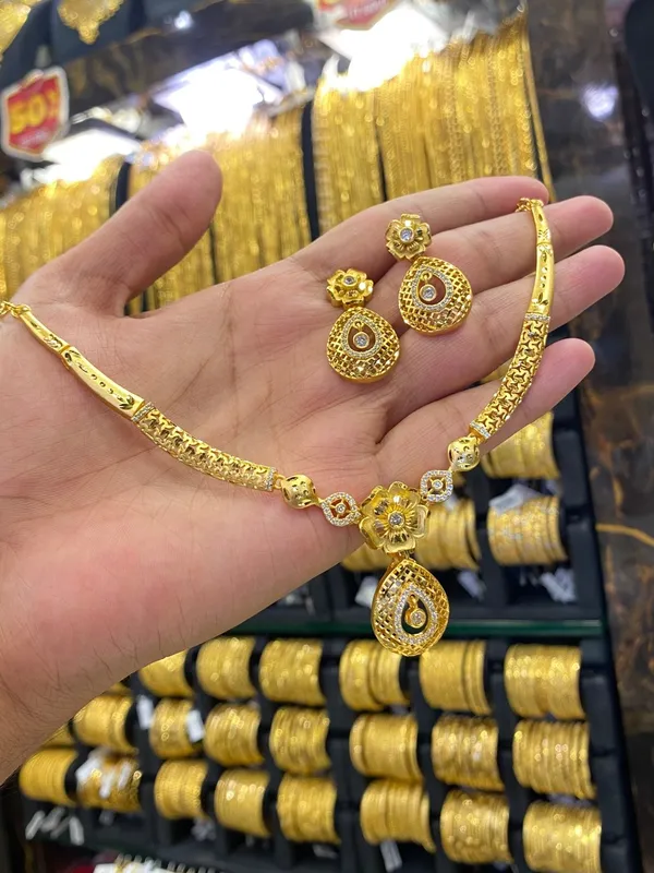 Statement_Neck_Set_Cz_Stone_Gold_Plated
