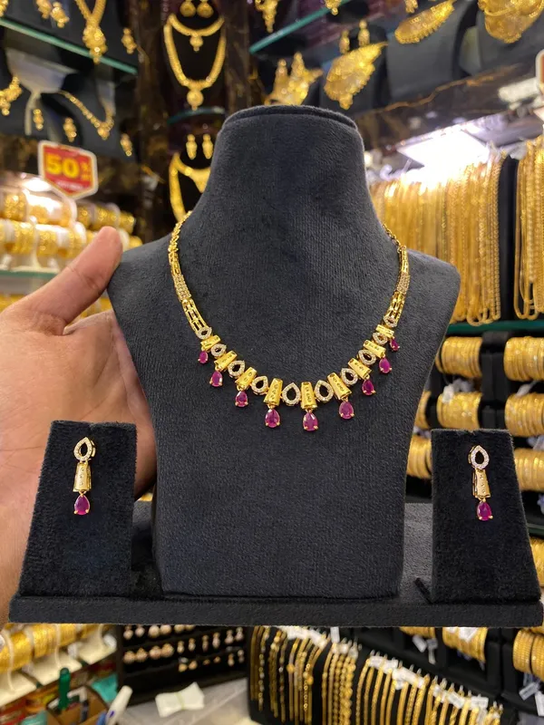 Statement_Neck_Set_Cz_Multi_Stone_Gold_Plated