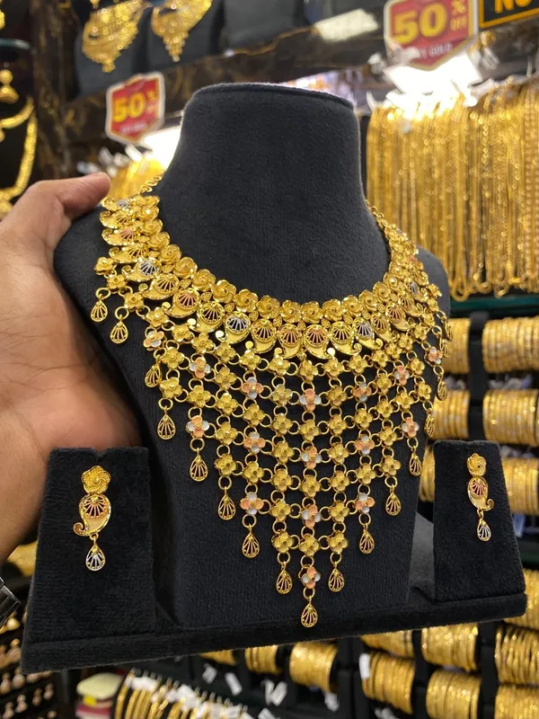 Calcutta_Style_Neck_Set_Tri_Mix_Heavy_Gold_Plated