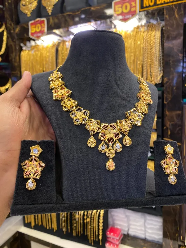 Turkish_Style_Neck_Flowral_Set_Tri_Colour