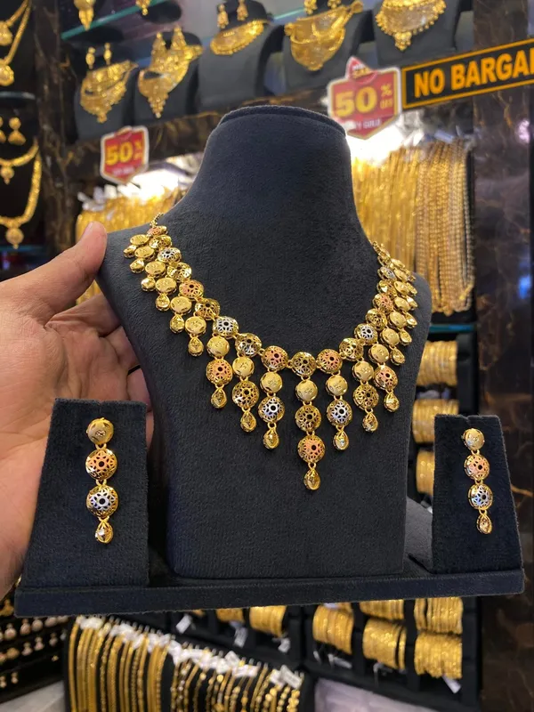 Turkish_Style_Neck_Set_Tri_Colour