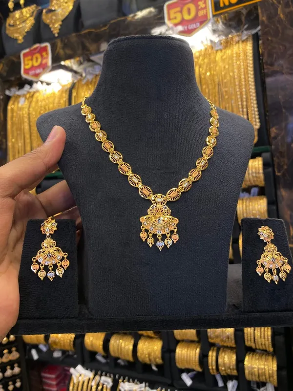 Turkish_Neck_Set_Tri_Colour