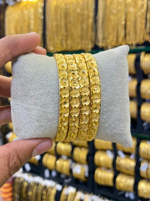 Gold_Plated_Bangles_4Pcs_Floral_Style