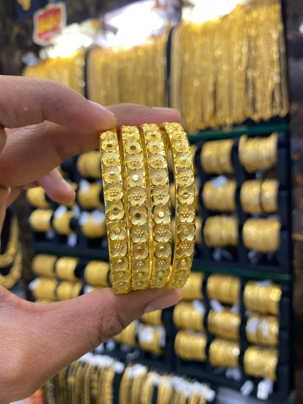 Gold_Plated_Bangles_4Pcs_Floral_Style