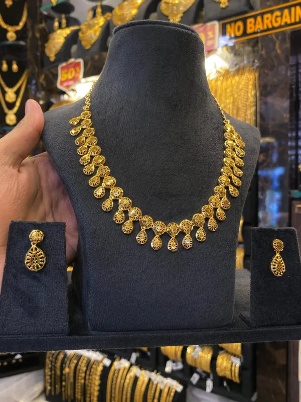 Turkish_Style_Neck_Set_Sleek_Type_Gold_Plated