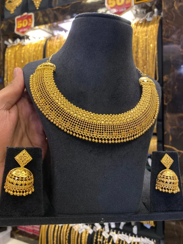 Calcutta_Style_Neck_U_Set_Gold_Plated