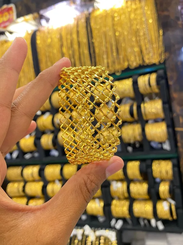 Gold_Plated_Bangle_Kada_1Pcs_Netted_Style