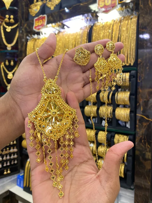 Kuwaiti_Style_Chain_Set_Gold_Plated