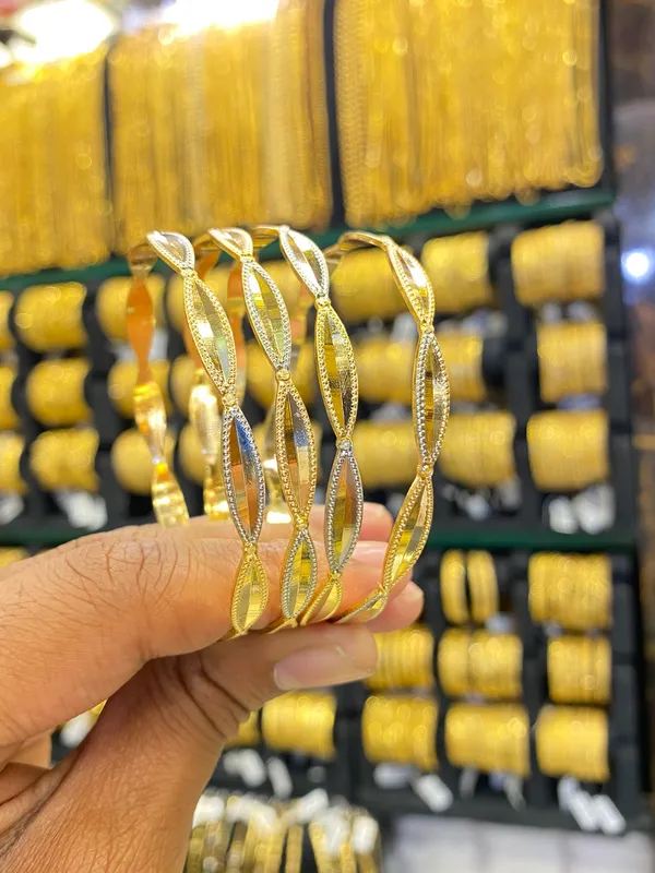 Arabic_Style_Bangle_4Pcs_Sleek_Type_Rodhium_Plated