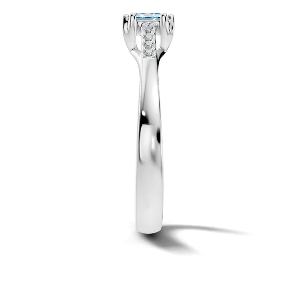 Blue_Stone_Solitaire_Ring_For_Women