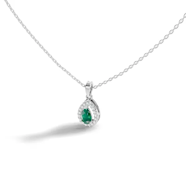 Teardrop_Pendant_Necklace_For_Women