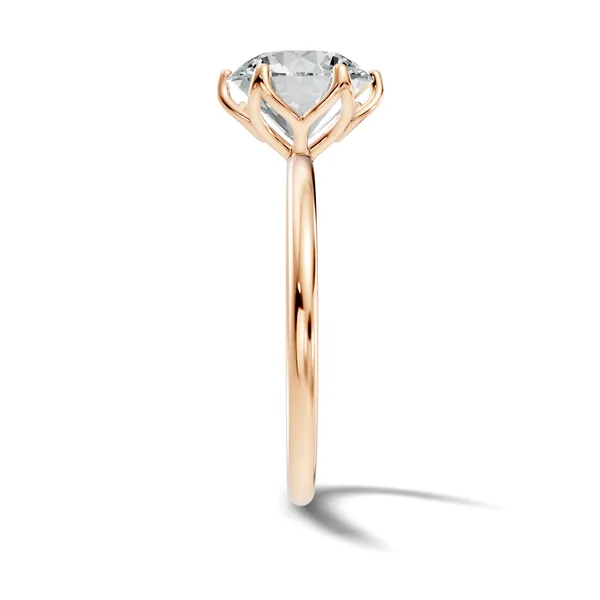 Solitaire_Style_Ring_For_Women