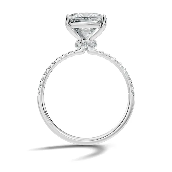 Solitaire_Style_Ring_For_Women