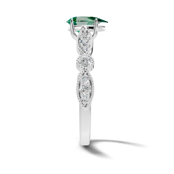 Green_Stone_Ring_For_Women