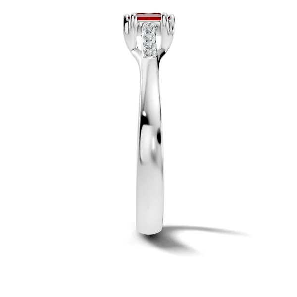 Red_Gemstone_Solitaire_Ring