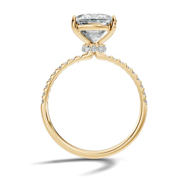 Solitaire_Style_Ring_For_Women