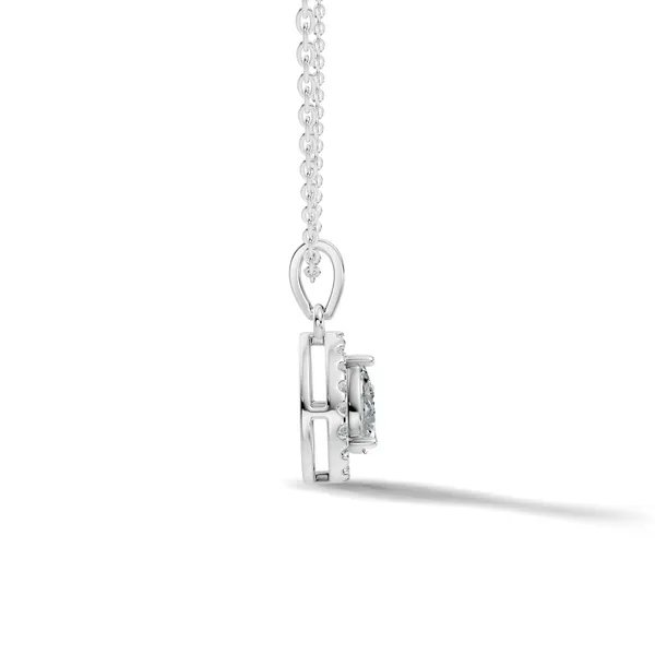 Teardrop_Pendant_Necklace_For_Women