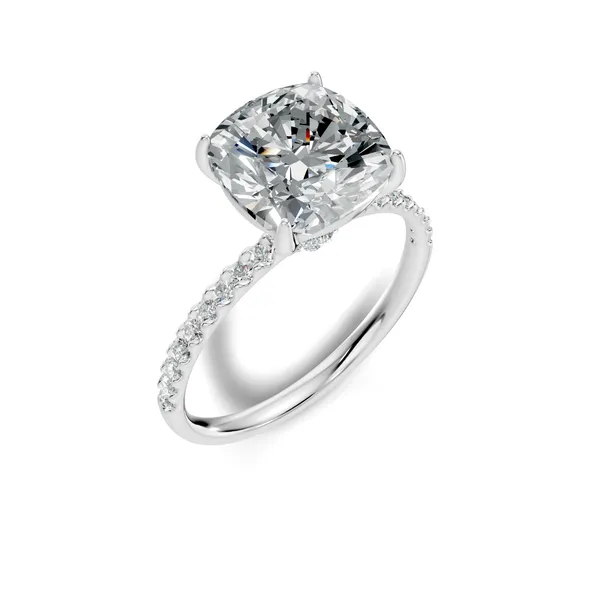 Solitaire_Style_Ring_For_Women