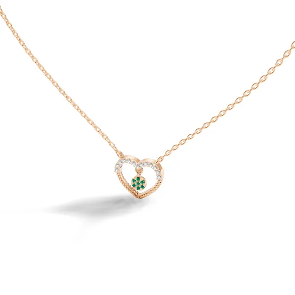 Heart_Pendant_Necklace_For_Women