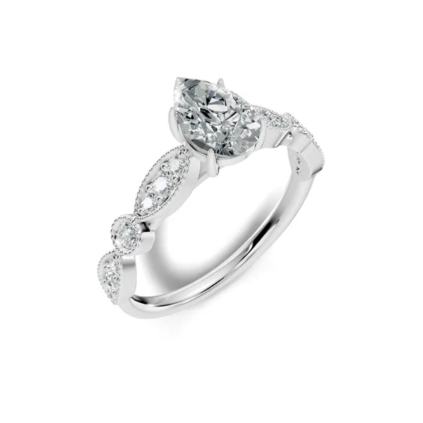 Oval_Stone_Engagement_Ring_For_Women
