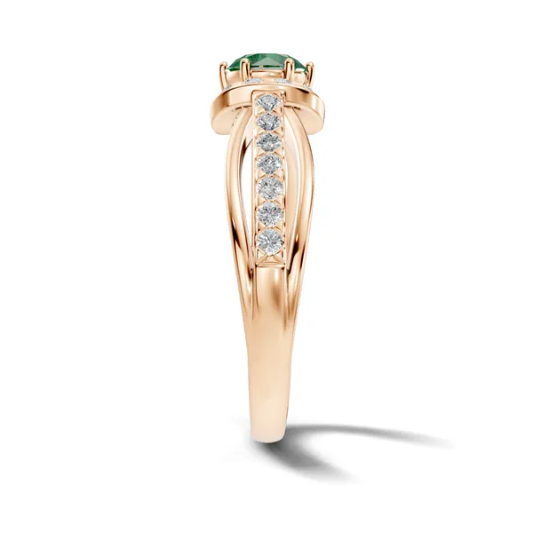 Emerald_Stone_Halo_Ring_For_Women
