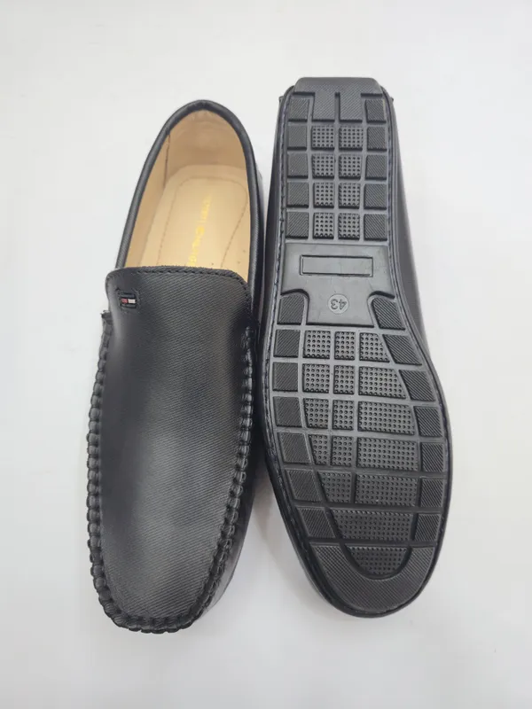 Black_Textured_Slip-On_Loafers_for_Men