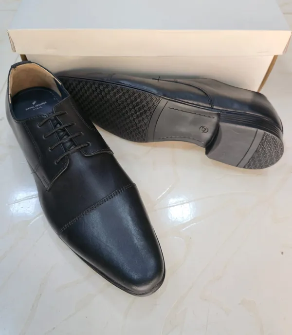 Black_Formal_Lace-Up_Shoes_for_Men