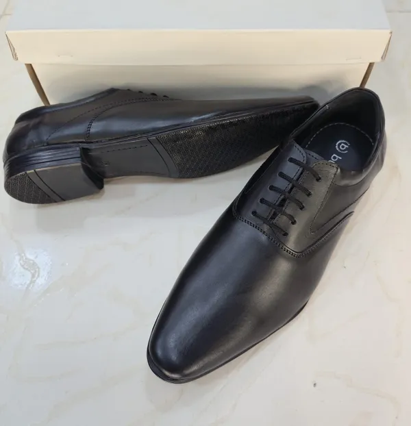 Black_Formal_Lace-Up_Shoes_For_Men