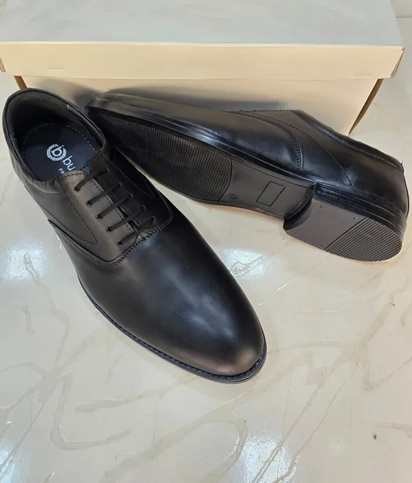 Black_Formal_Lace-Up_Shoes_for_Men