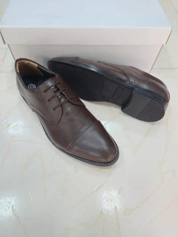 Brown_Formal_Lace-Up_Shoes_for_Men