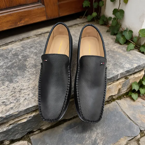 Black_Textured_Leather_Slip-On_Loafers_For_Men