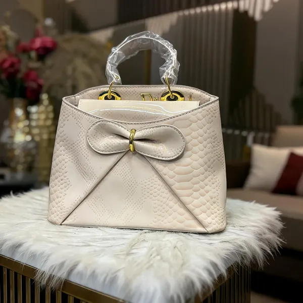 Cream_Faux_Leather_Bow_Detail_Handbag_for_Women