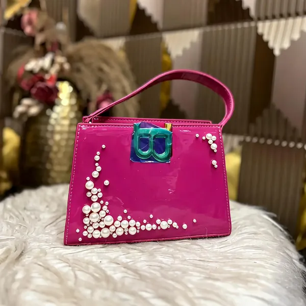 Magenta_Glossy_Structured_Handbag_for_Women
