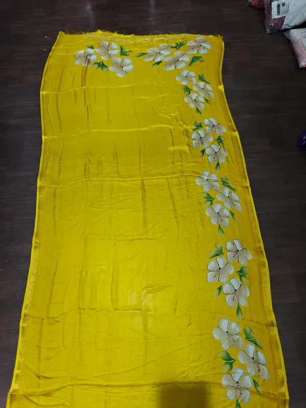 Yellow_Floral_Print_Saree_for_Women