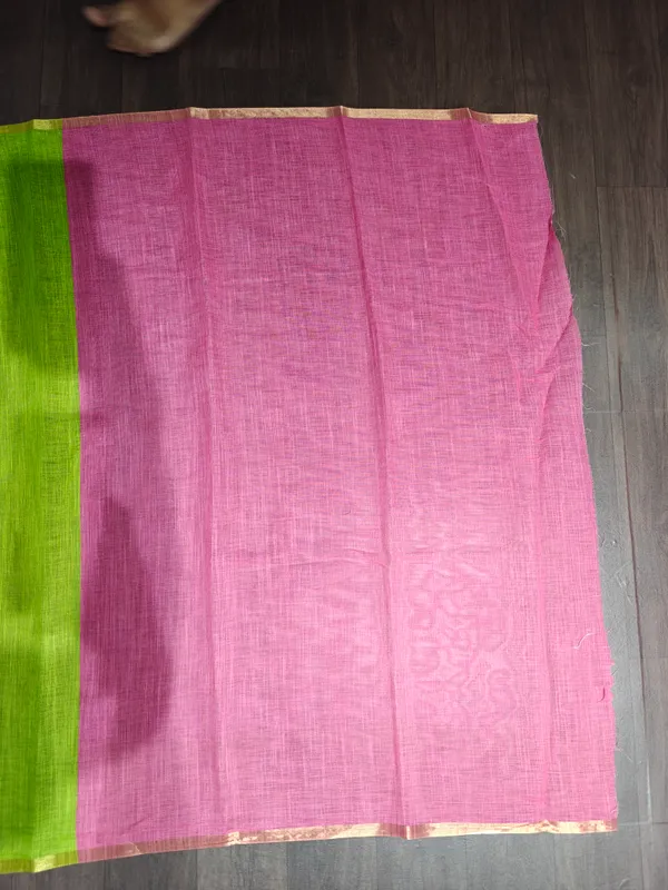 Green_Printed_Saree_With_Blouse_Piece
