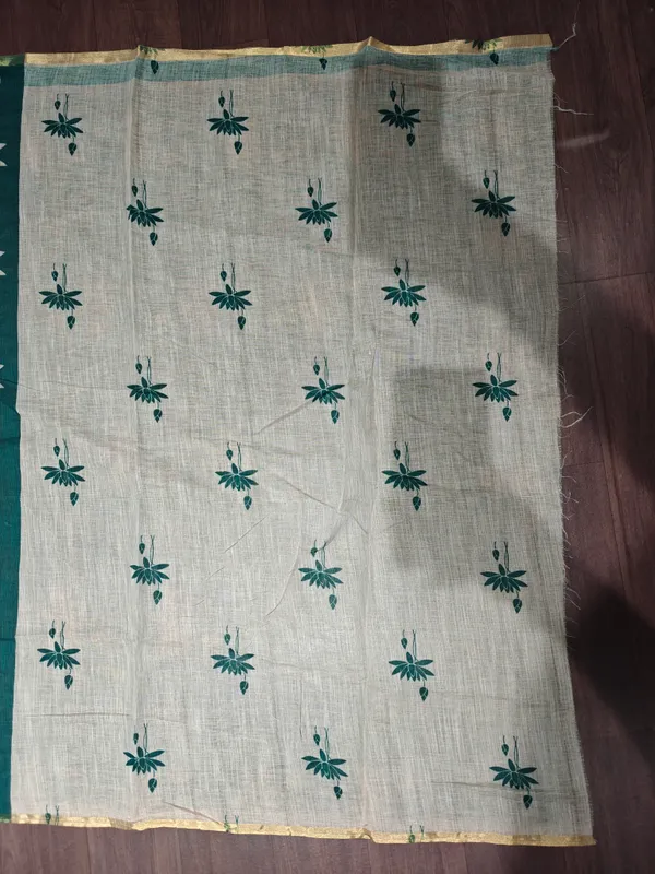 Teal_Green_Printed_Saree_With_Blouse_Piece