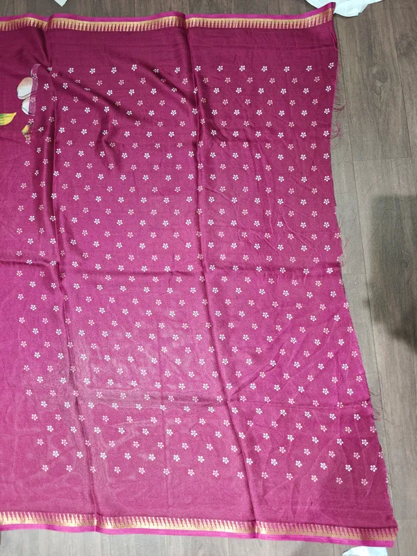Magenta_Floral_Print_Saree_for_Women