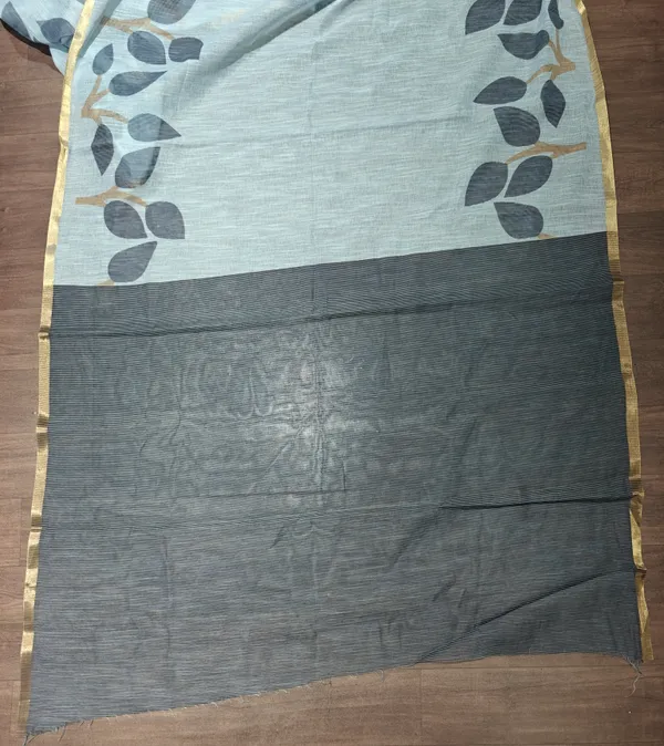 Grey_Leaf_Print_Saree_for_Women