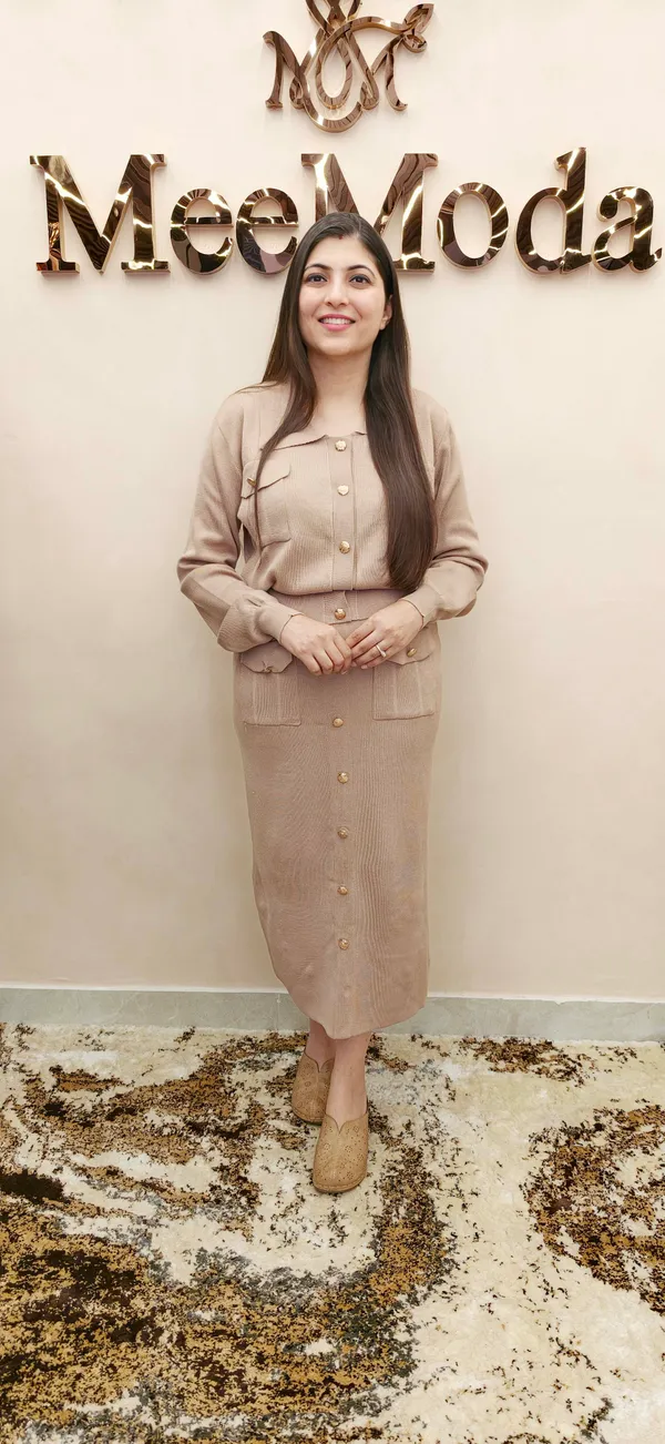Beige_Knit_Cropped_Cardigan_And_Midi_Skirt_Set_for_Women