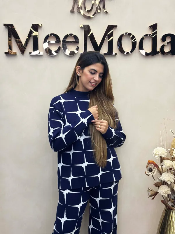 Navy_Printed_Relaxed_Fit_Sleepwear_Set_for_Women
